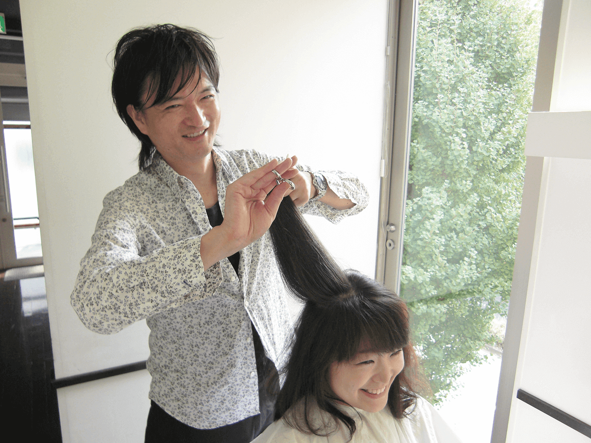 Designer di taglio di capelli Kanya Watanabe